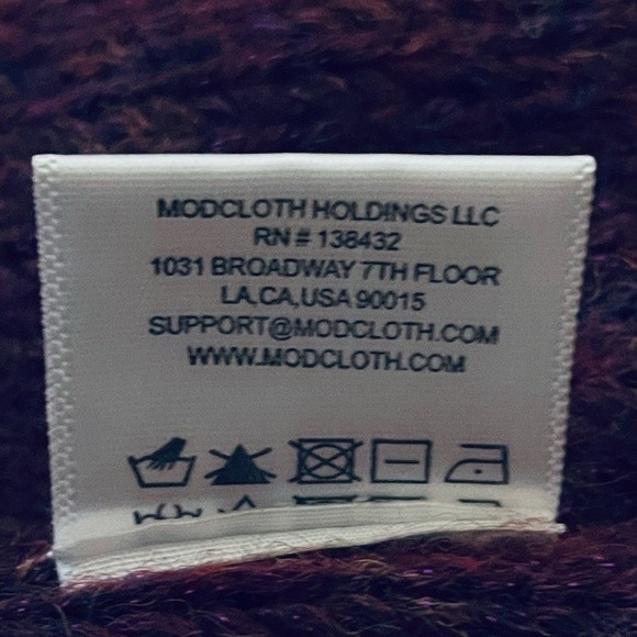 Modcloth Playing it Cowl Tunic Sweater Burgundy Size Small - Picture 8 of 9